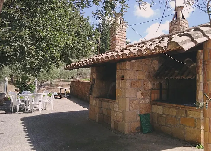 Olympia House Вилла *